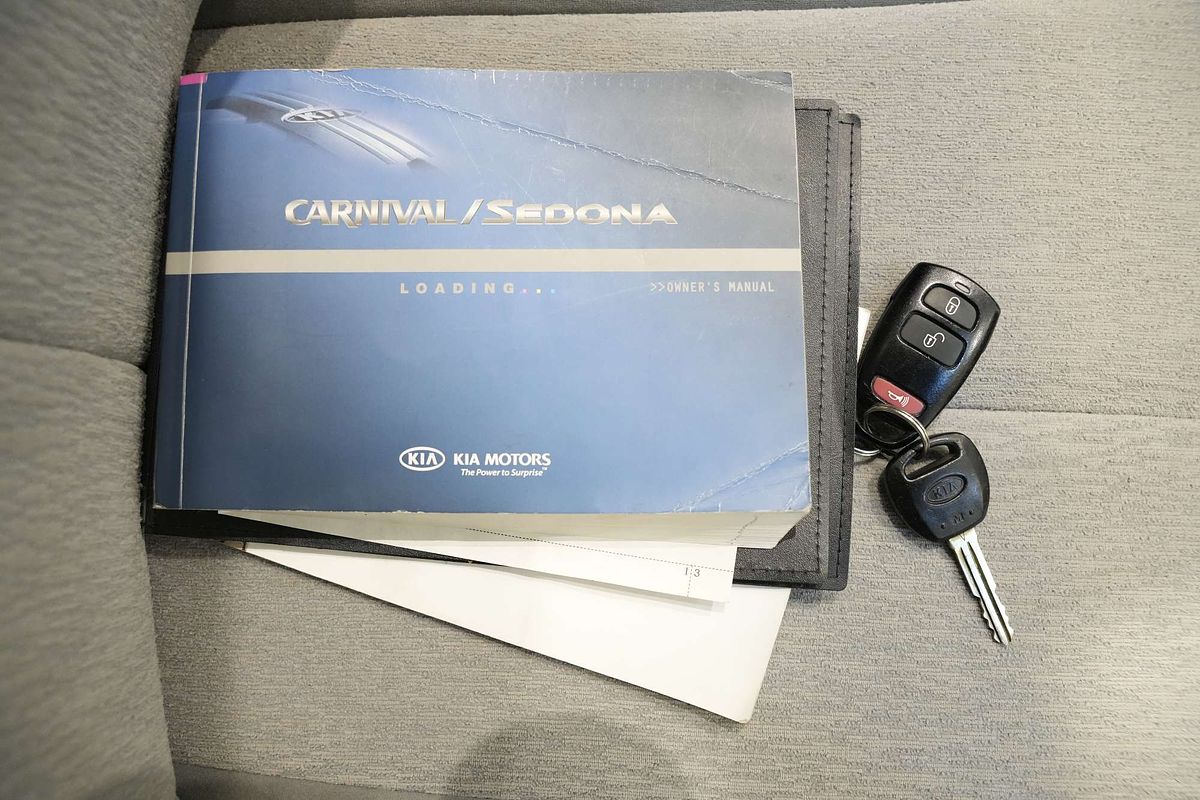2012 Kia Grand Carnival Si VQ