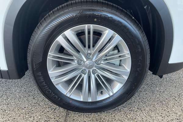 2024 Mitsubishi Outlander ES ZM