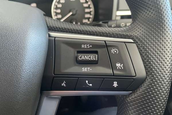 2024 Mitsubishi Outlander ES ZM