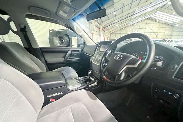 2015 Toyota Landcruiser GXL VDJ200R