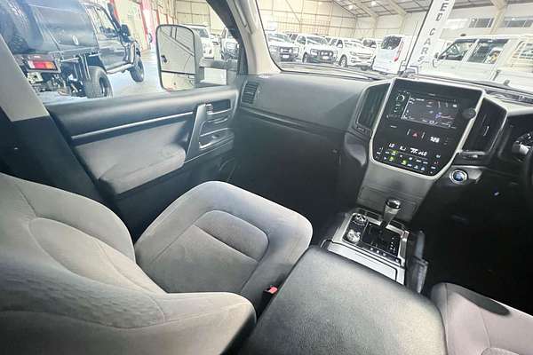 2015 Toyota Landcruiser GXL VDJ200R