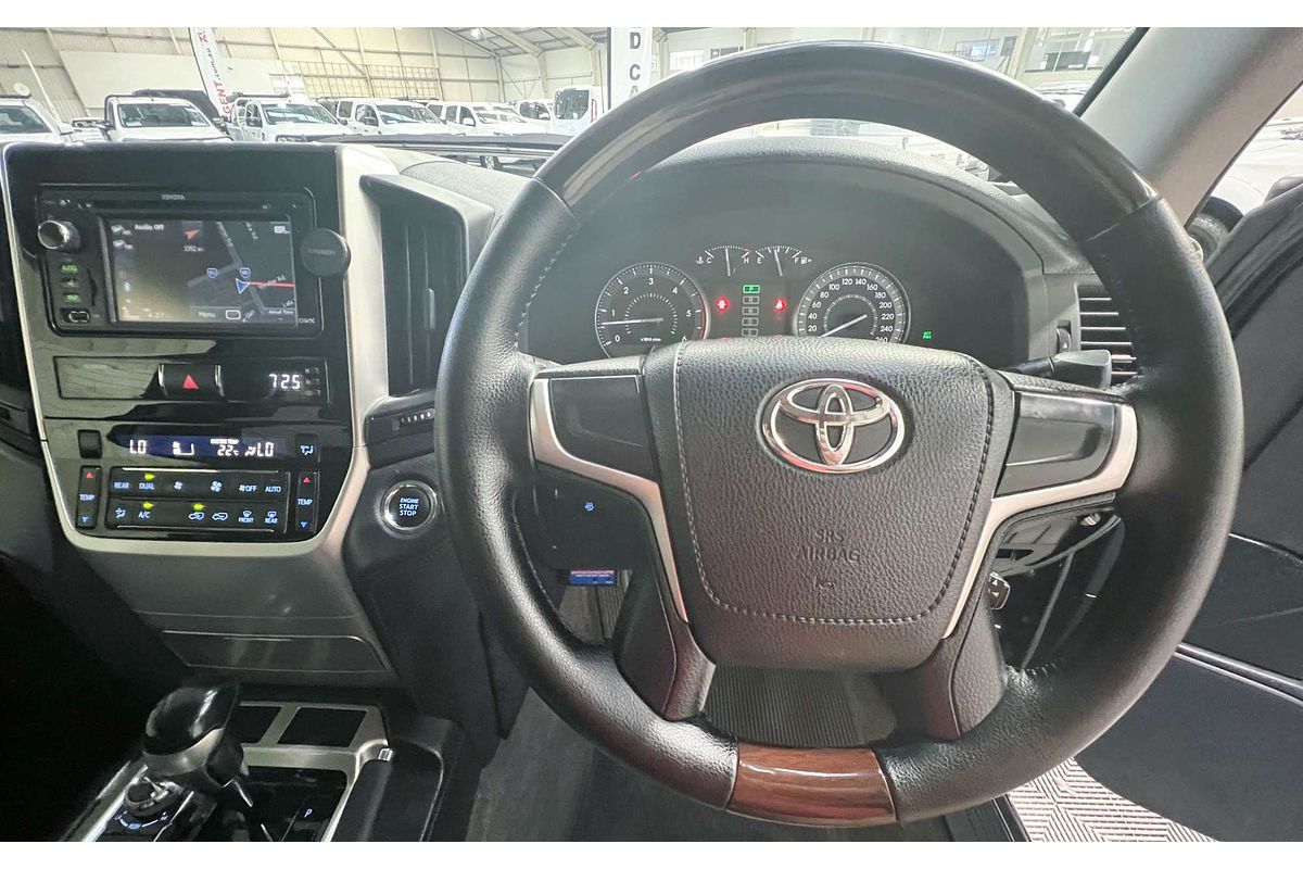 2015 Toyota Landcruiser GXL VDJ200R