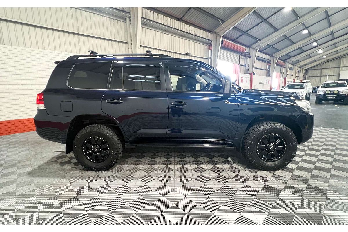 2015 Toyota Landcruiser GXL VDJ200R