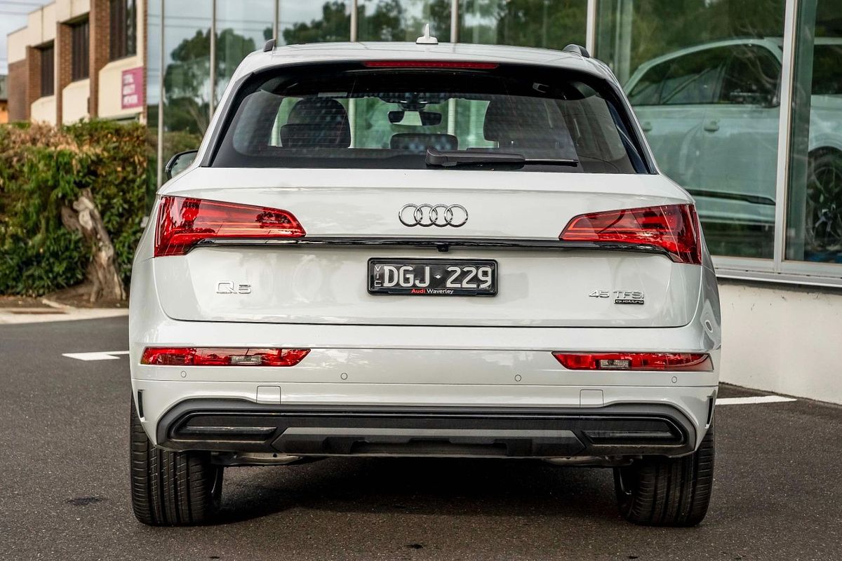 2024 Audi Q5 45 TFSI Sport FY