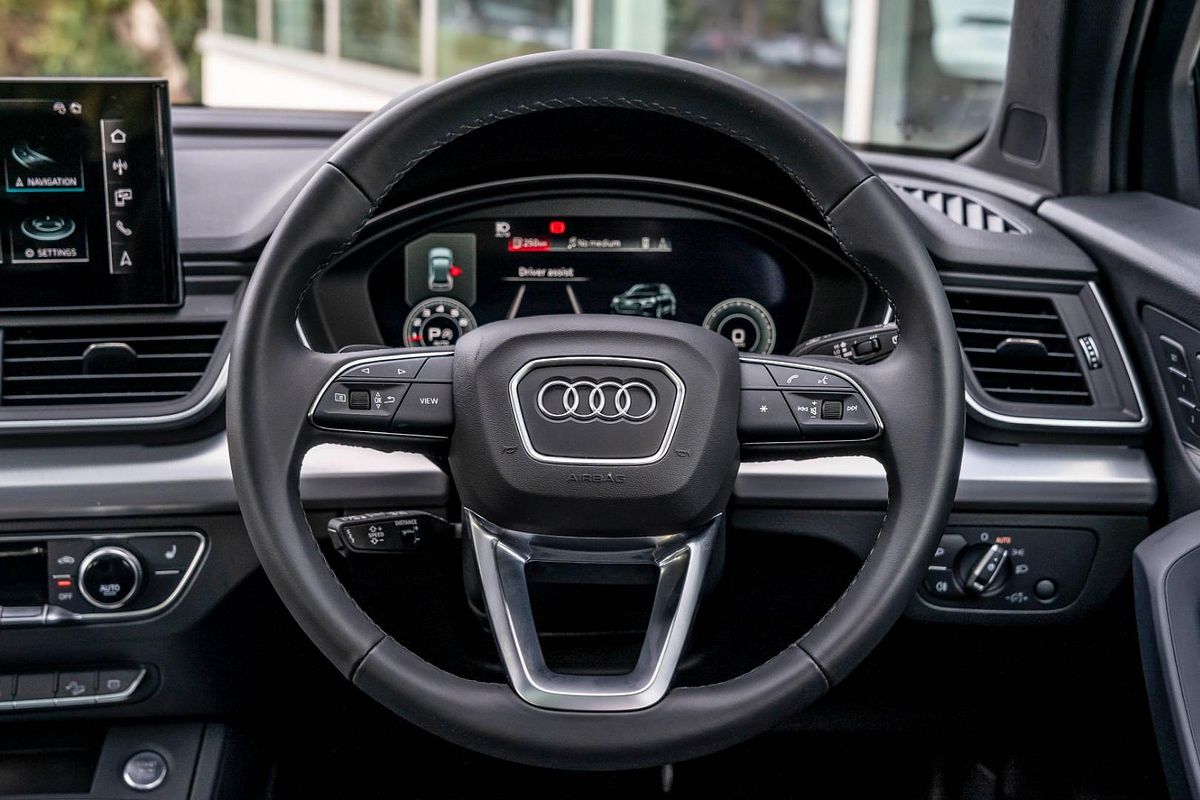 2024 Audi Q5 45 TFSI Sport FY