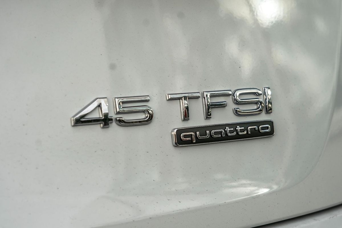 2024 Audi Q5 45 TFSI Sport FY