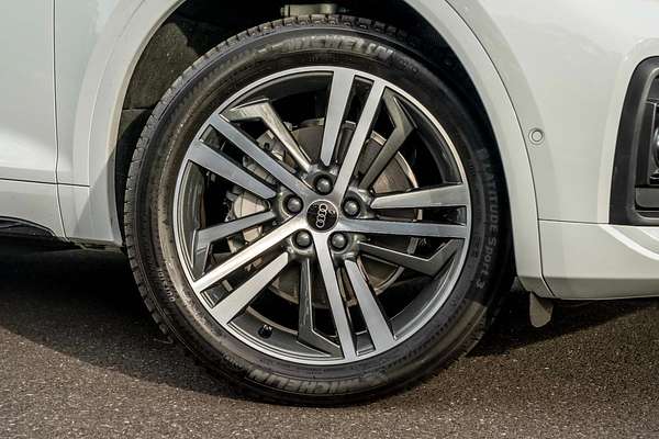 2024 Audi Q5 45 TFSI Sport FY