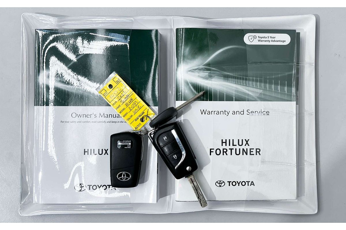 2022 Toyota Hilux SR GUN126R 4X4