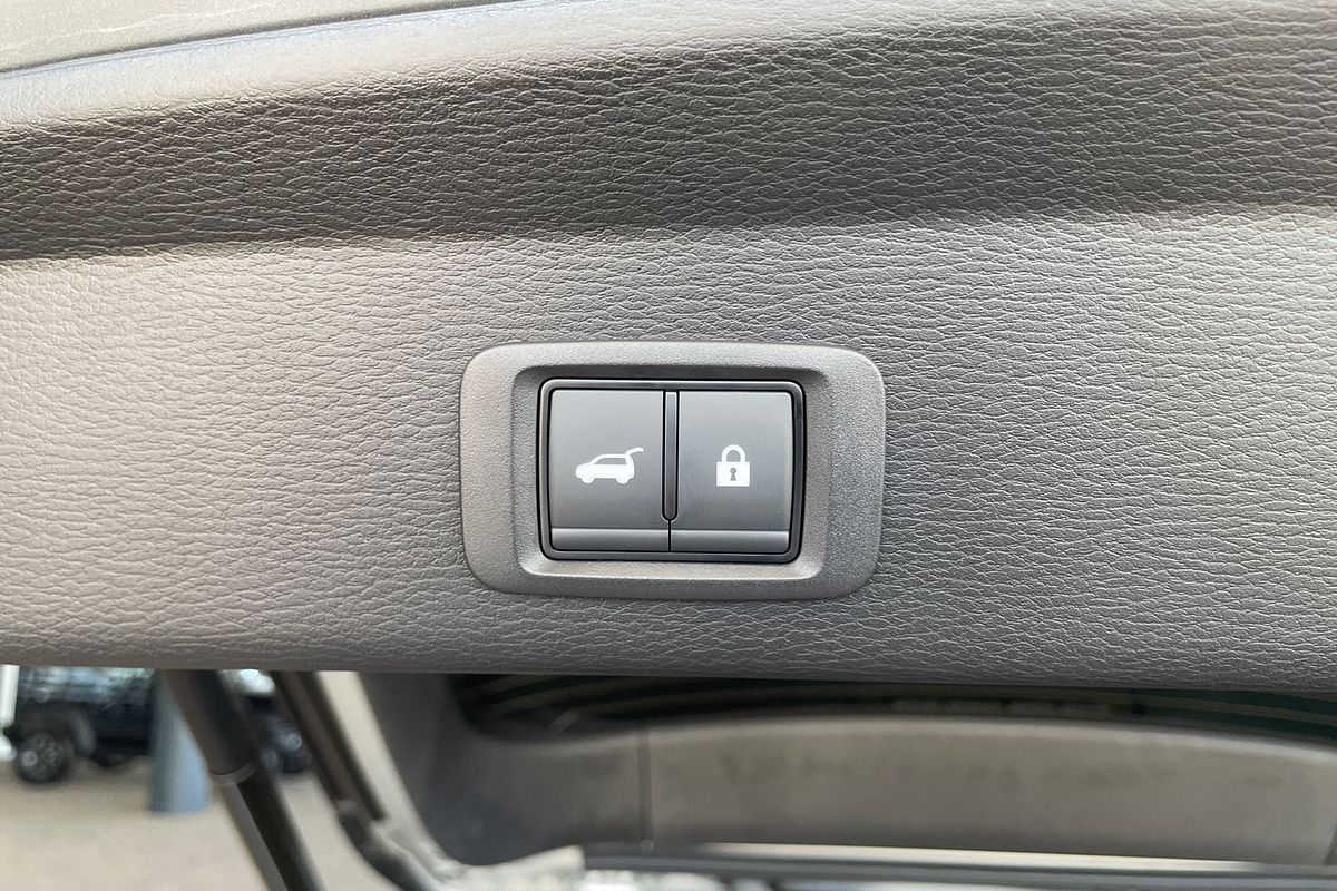 2024 Mitsubishi Outlander Exceed Tourer ZM