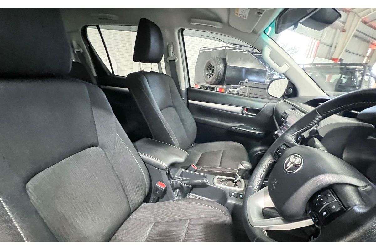 2021 Toyota Hilux SR5 GUN126R 4X4