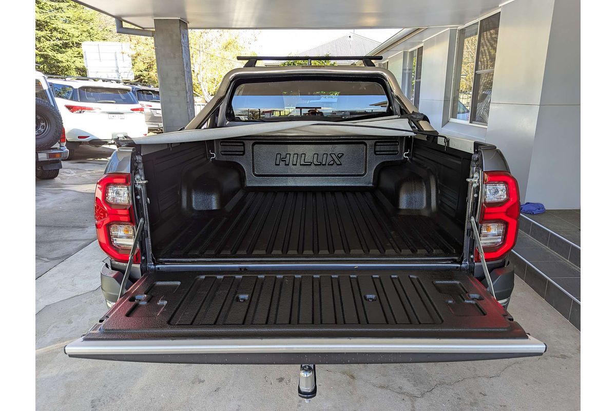2023 Toyota Hilux SR5 GUN126R 4X4