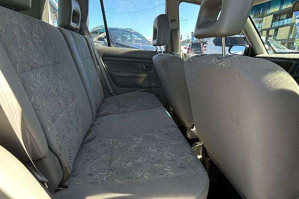 2001 Mazda 121 Shades Metro DW Series 2