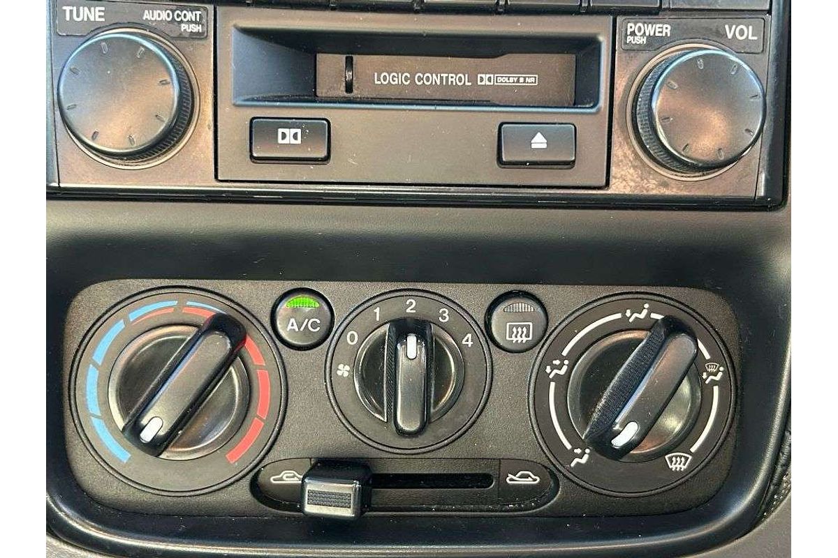2001 Mazda 121 Shades Metro DW Series 2
