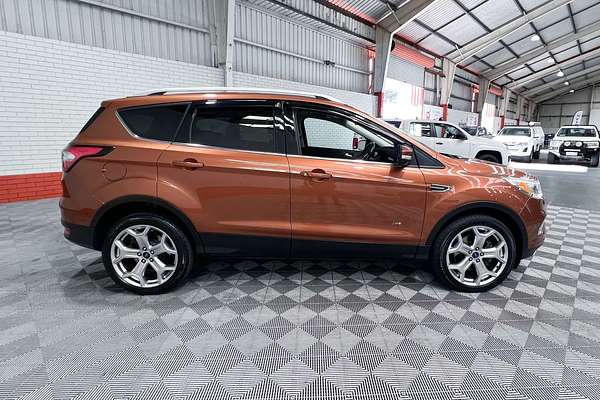 2017 Ford Escape Titanium ZG