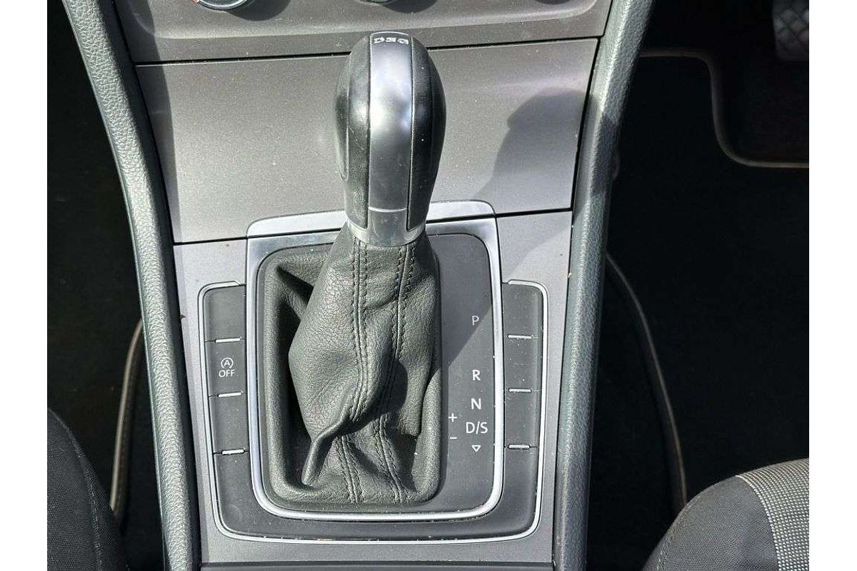 2015 Volkswagen Golf 90TSI 7