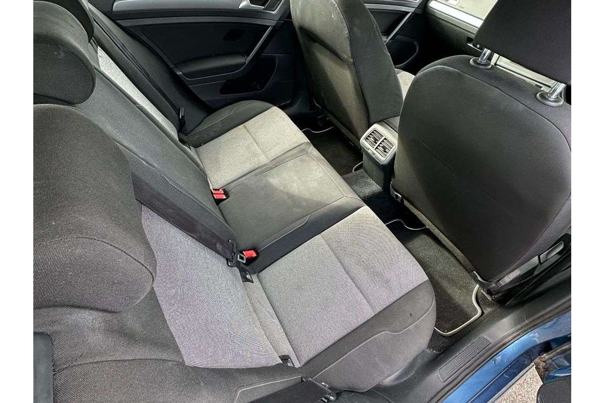 2015 Volkswagen Golf 90TSI 7