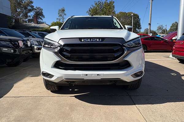 2022 Isuzu MU-X LS-U