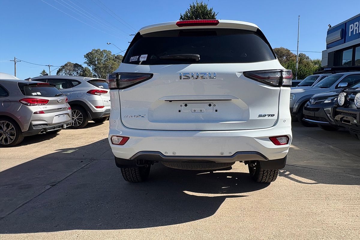 2022 Isuzu MU-X LS-U