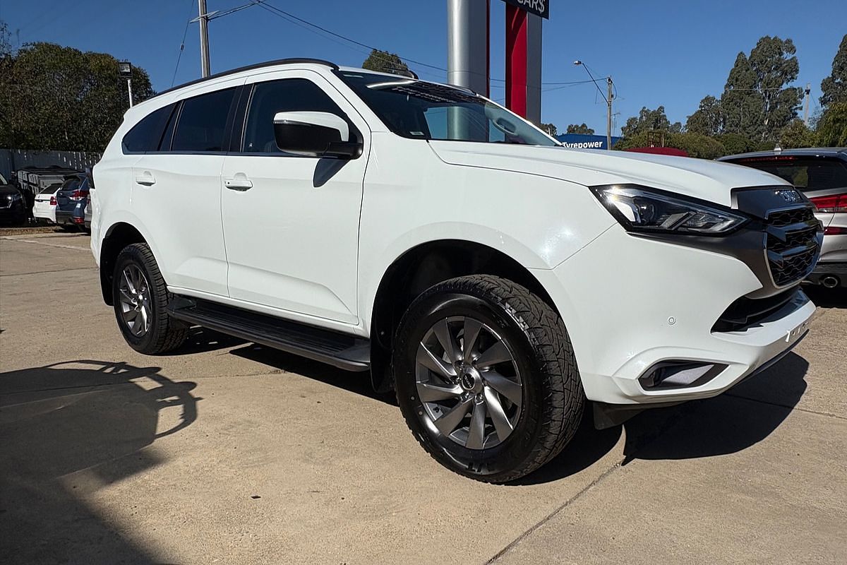 2022 Isuzu MU-X LS-U