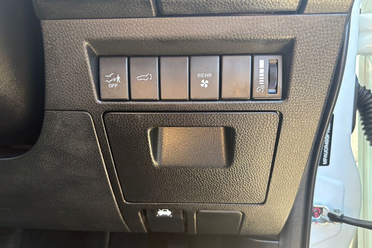 2022 Isuzu MU-X LS-U