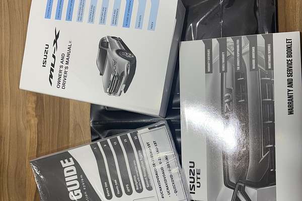 2022 Isuzu MU-X LS-U