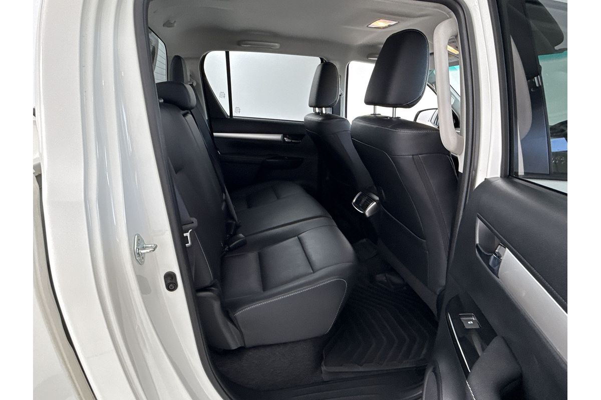 2023 Toyota Hilux SR5 GUN126R 4X4
