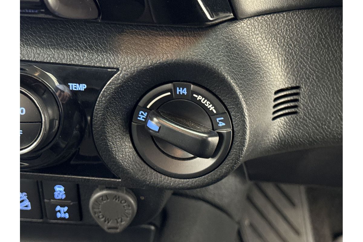 2023 Toyota Hilux SR5 GUN126R 4X4
