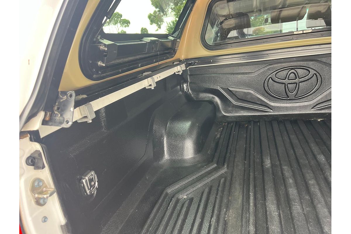 2017 Toyota Hilux SR5 GUN126R 4X4