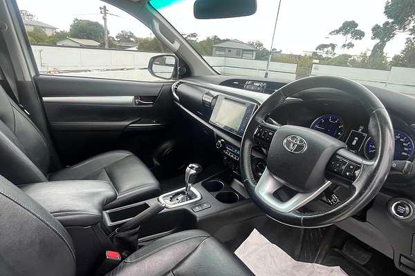 2017 Toyota Hilux SR5 GUN126R 4X4