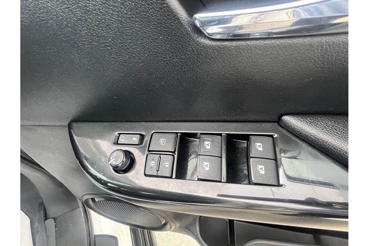 2017 Toyota Hilux SR5 GUN126R 4X4