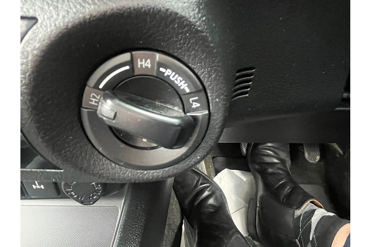 2017 Toyota Hilux SR5 GUN126R 4X4