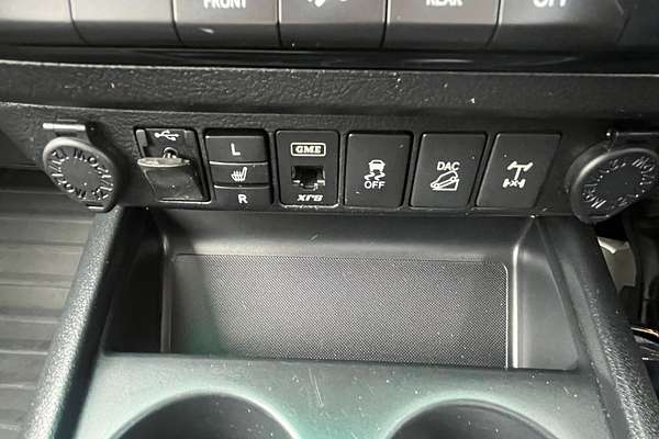 2017 Toyota Hilux SR5 GUN126R 4X4