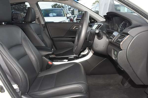 2017 Honda Accord VTi-L 9th Gen