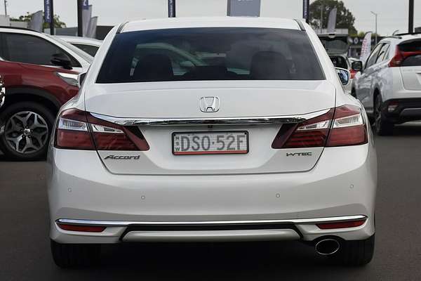 2017 Honda Accord VTi-L 9th Gen