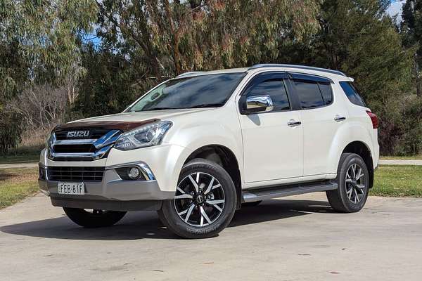 2021 Isuzu MU-X LS-T