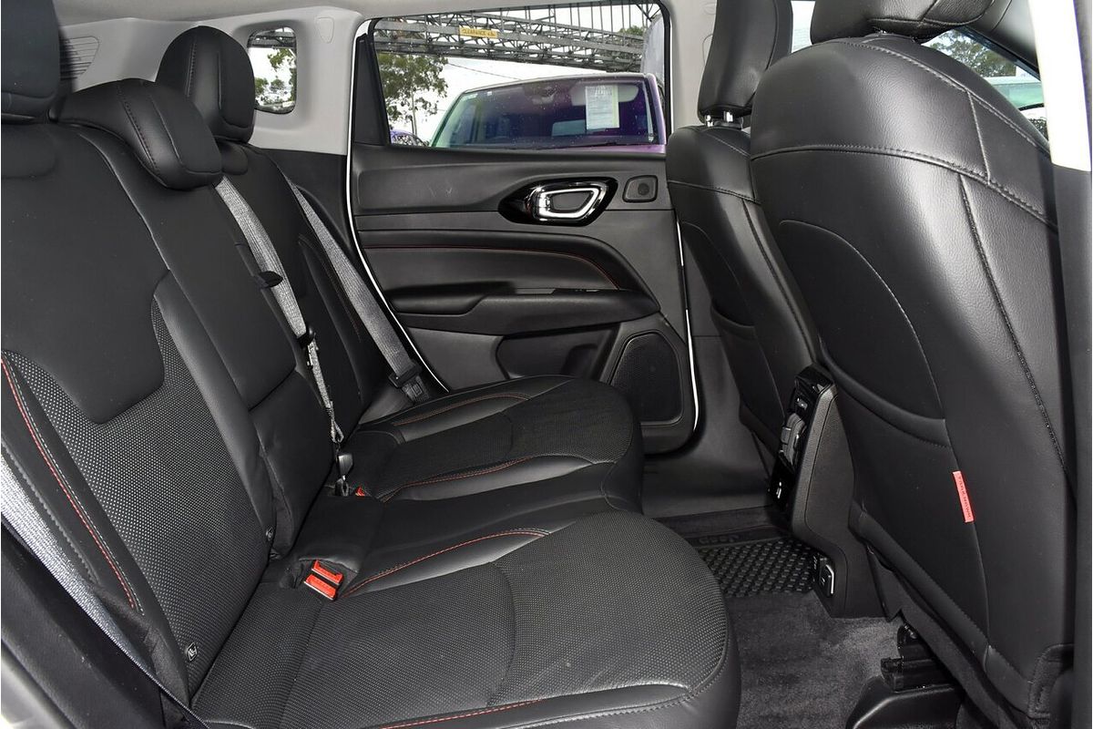2022 Jeep Compass Trailhawk M6