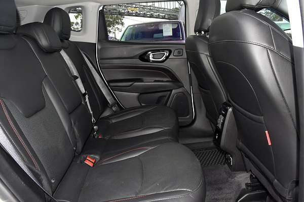 2022 Jeep Compass Trailhawk M6