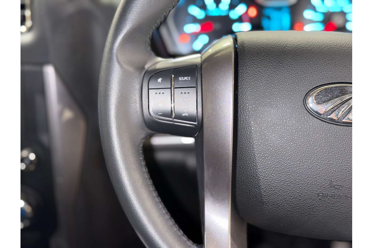 2023 Mahindra PIK-UP S11 4X4