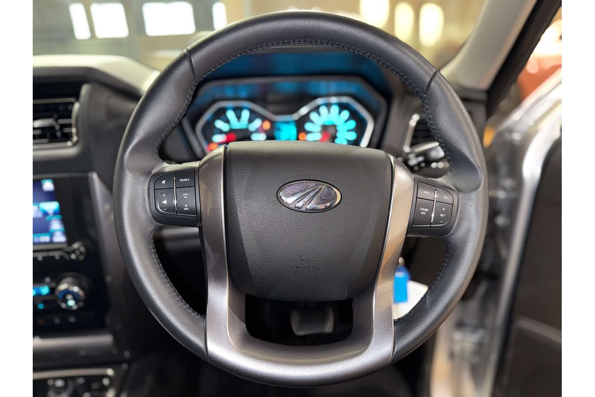 2023 Mahindra PIK-UP S11 4X4