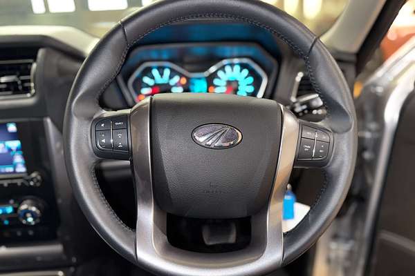 2023 Mahindra PIK-UP S11 4X4