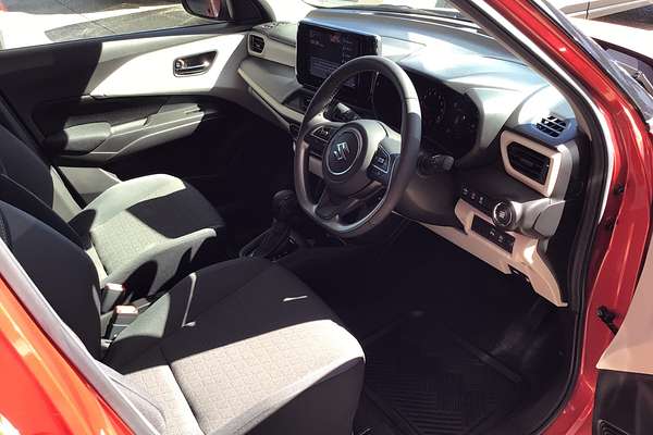 2024 Suzuki Swift Hybrid Plus UZ