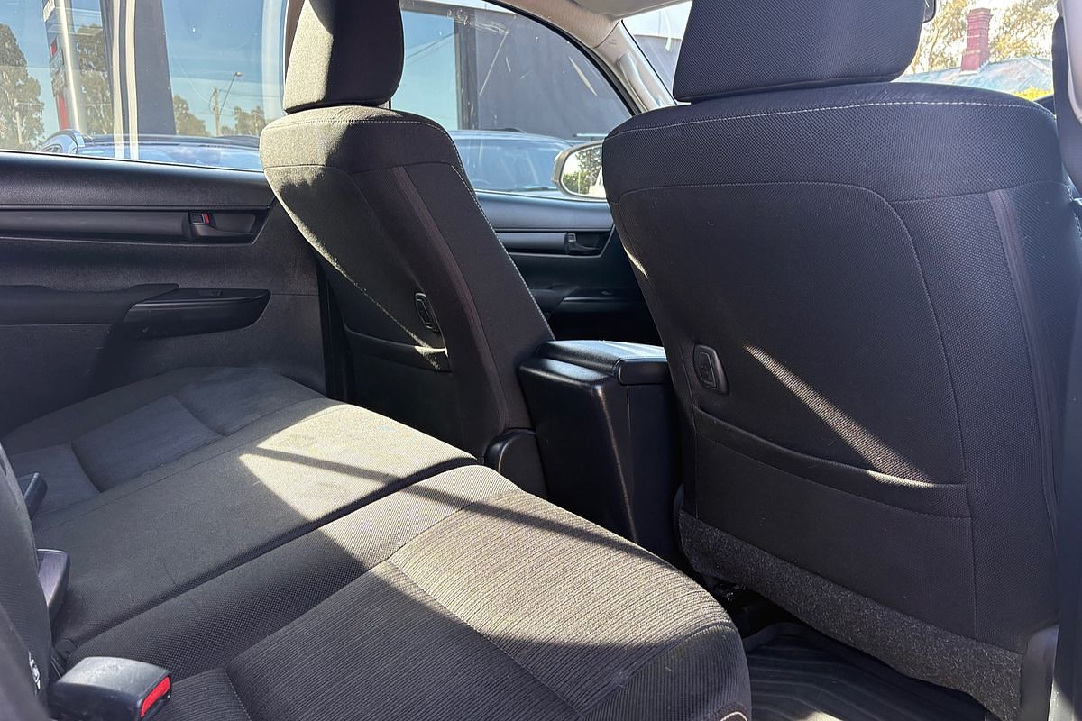 2019 Toyota Hilux SR GUN126R 4X4