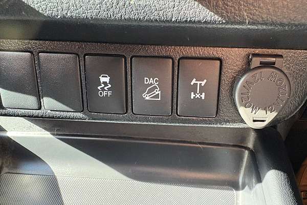 2019 Toyota Hilux SR GUN126R 4X4