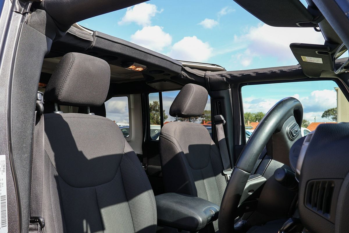 2018 Jeep Wrangler Unlimited Sport JK