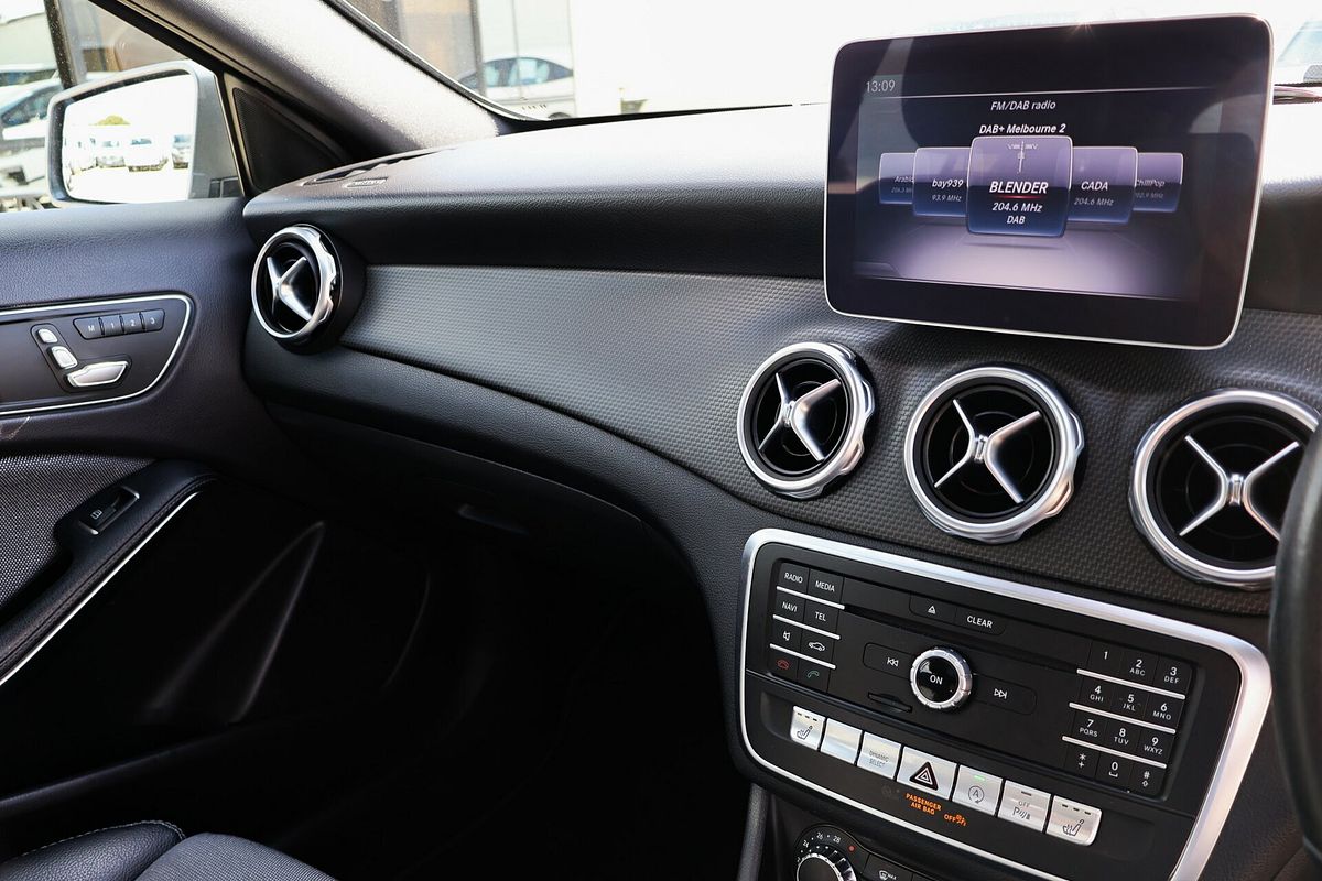 2019 Mercedes-Benz GLA-Class GLA180 X156