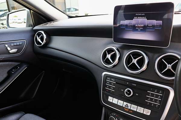 2019 Mercedes-Benz GLA-Class GLA180 X156