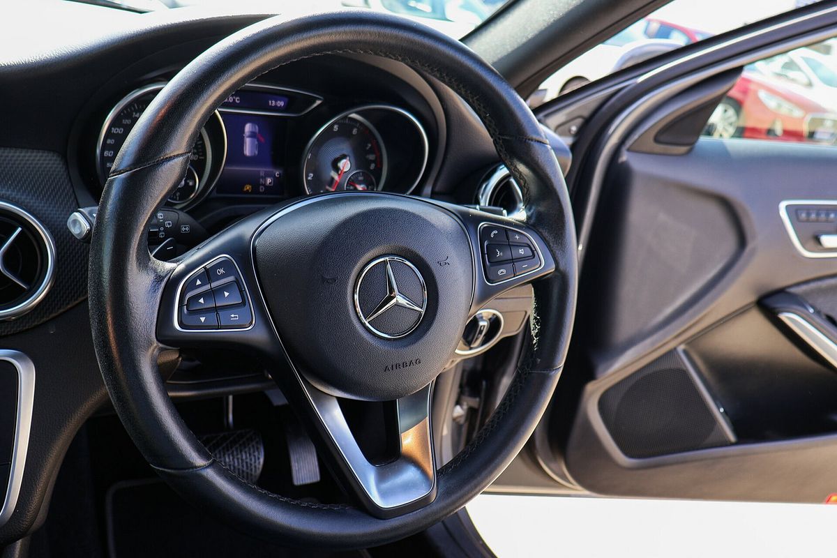 2019 Mercedes-Benz GLA-Class GLA180 X156