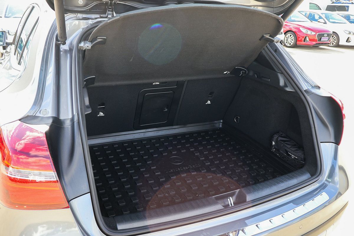 2019 Mercedes-Benz GLA-Class GLA180 X156