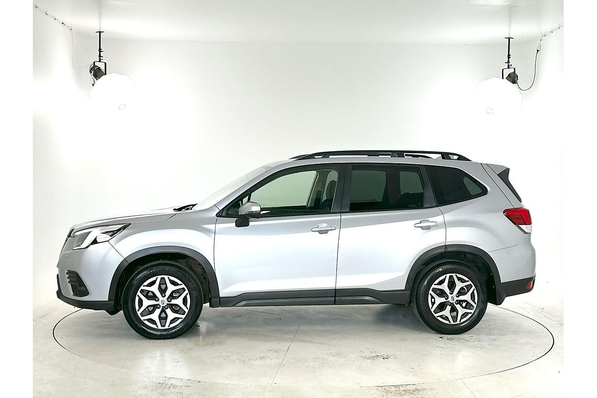 2022 Subaru Forester 2.5i S5