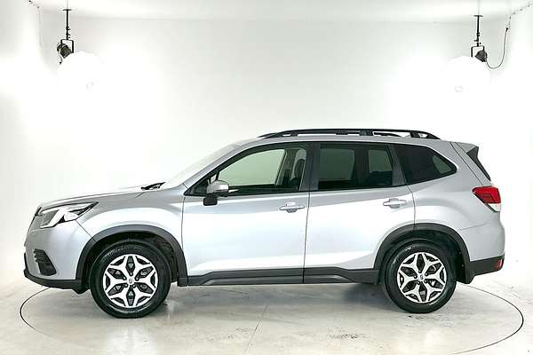 2022 Subaru Forester 2.5i S5